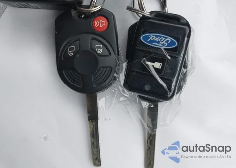 2014 Ford Escape Se из США, поврежденный, VIN 1FMCU0GX3EUB68134